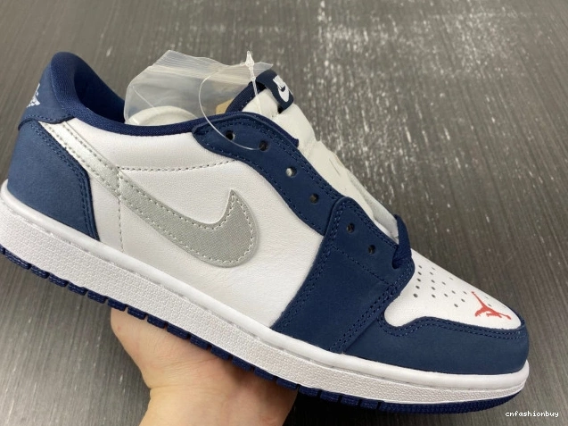 Low Midnight Jordan SB 1 CJ7891-400 Navy 0721